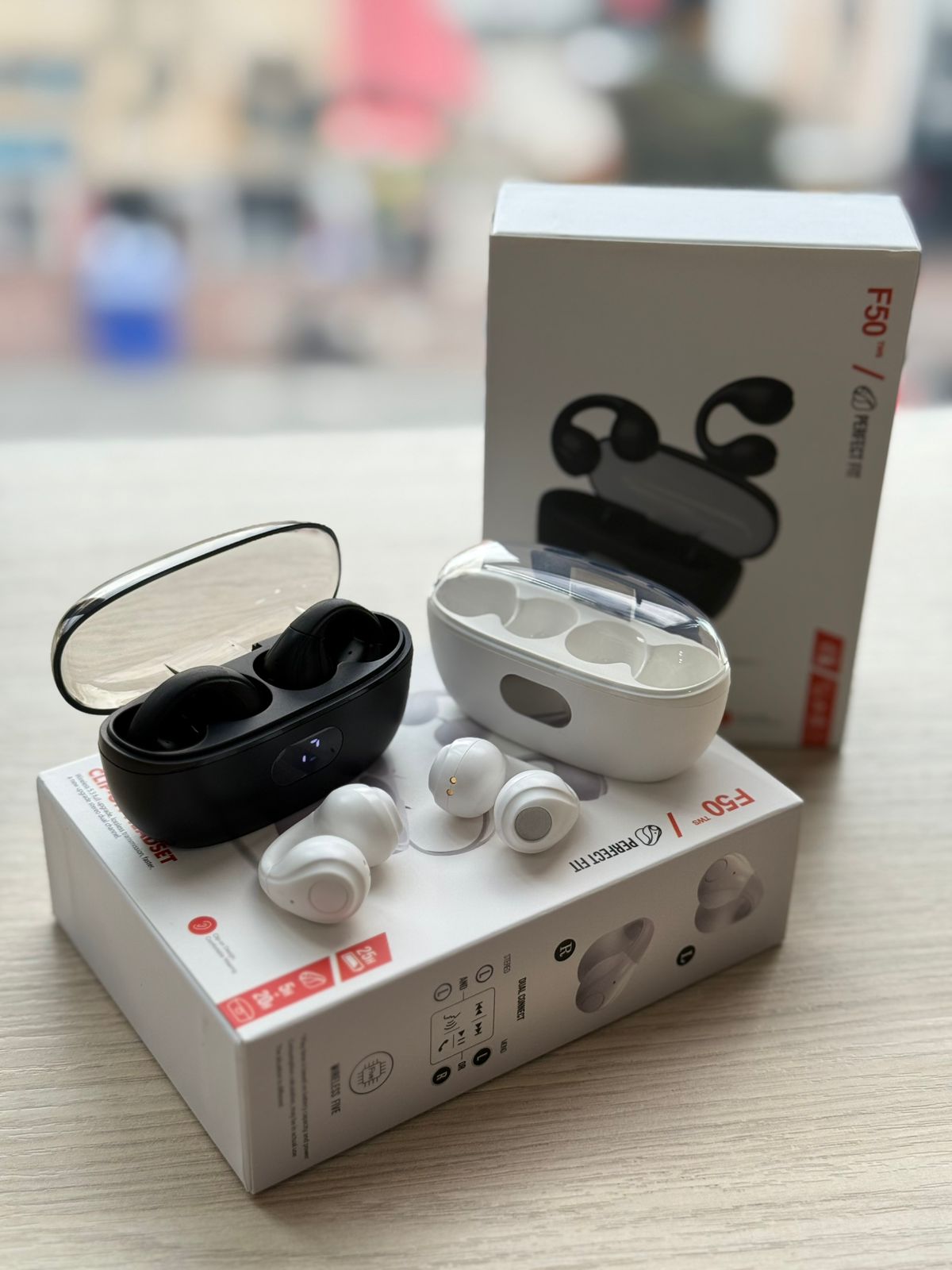 Audifonos Inalambricos Clipon F50